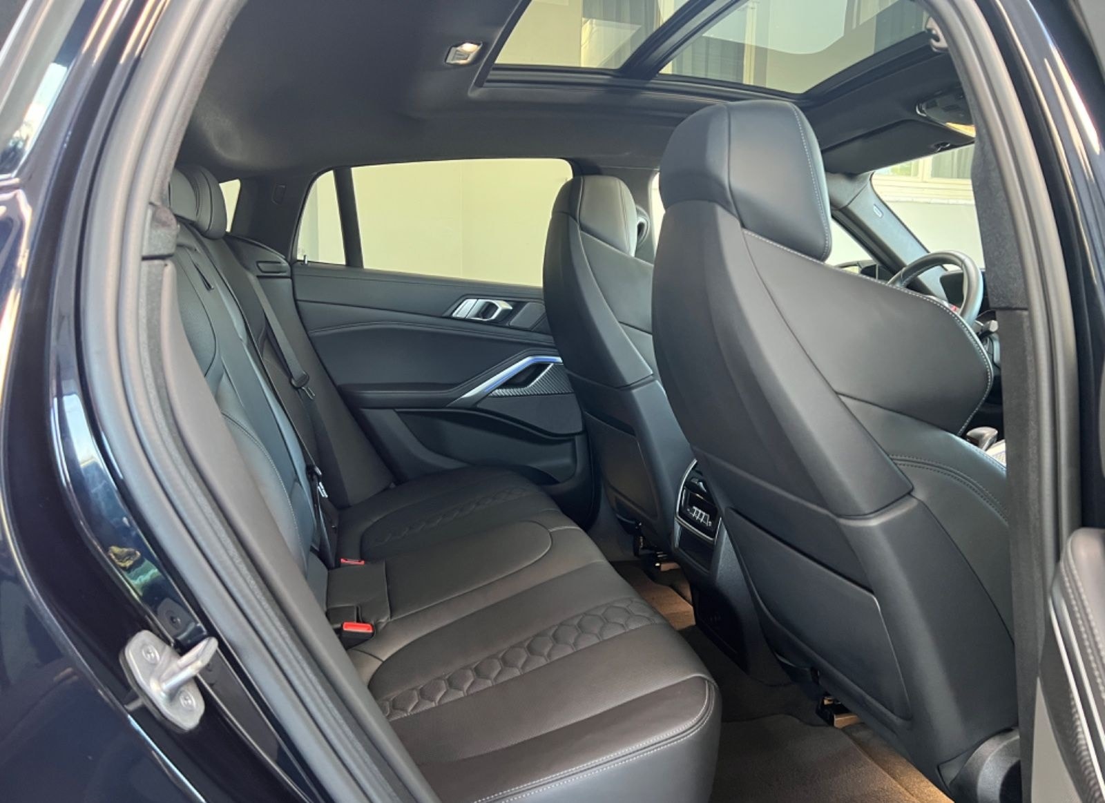 BMW X6 M Competition LiveCo./Navi/Kamera/Pano foto 10