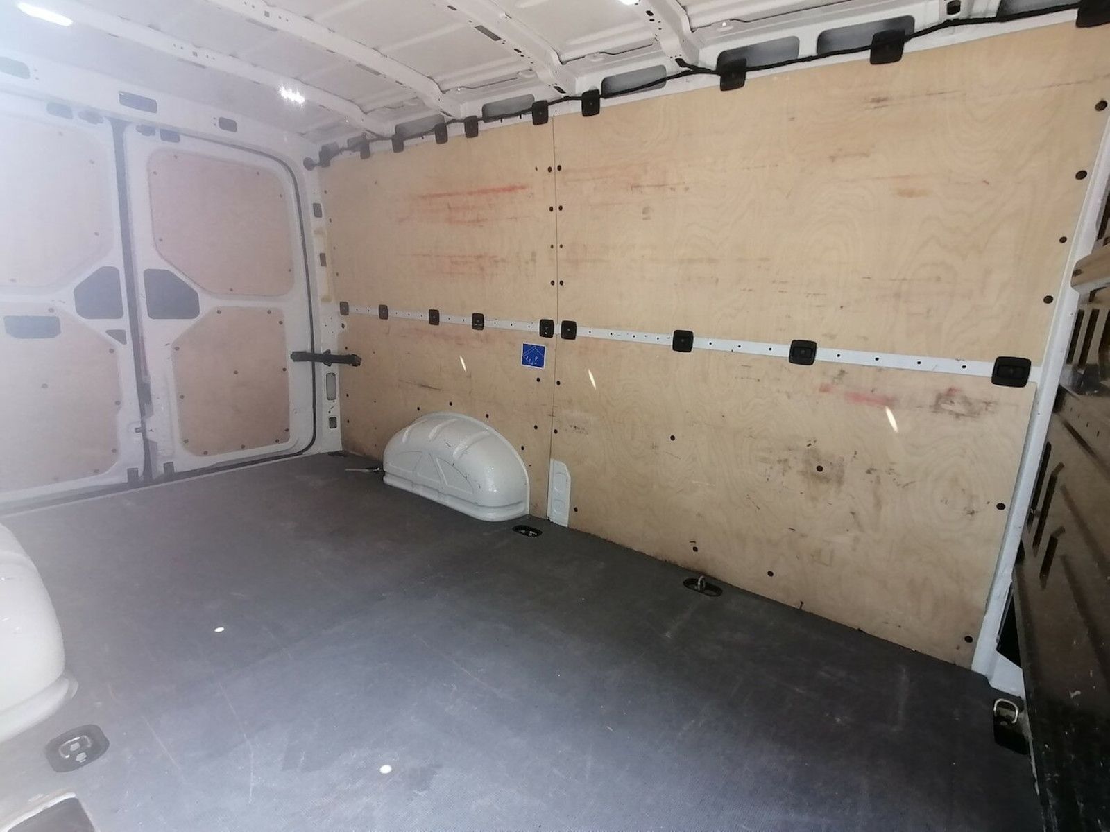 Volkswagen Crafter 2.0 TDI L2 H1 foto 10