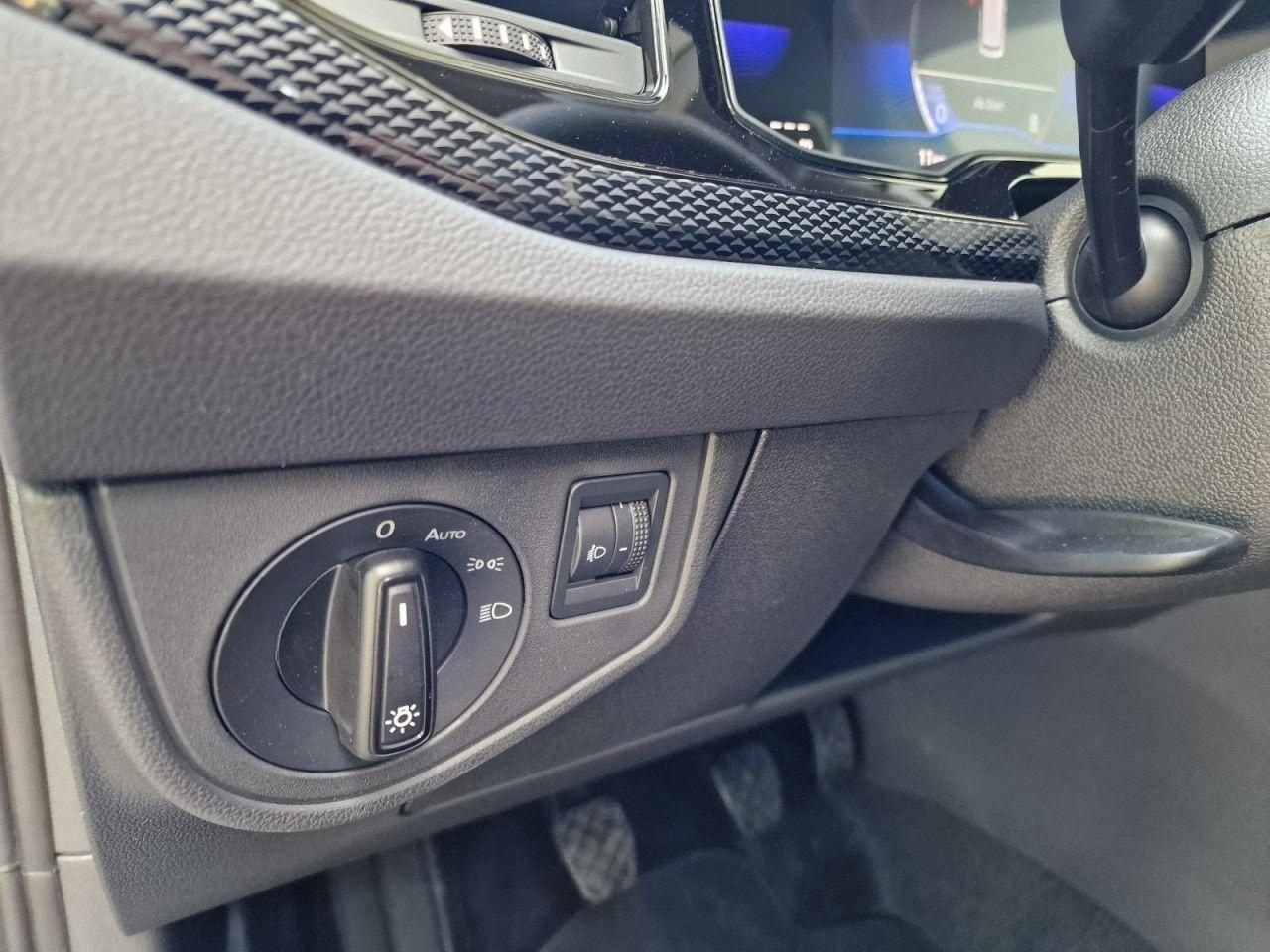 Volkswagen Polo 95PS RFK PDC vo hi SHZ Digi Tacho Life ALU foto 9