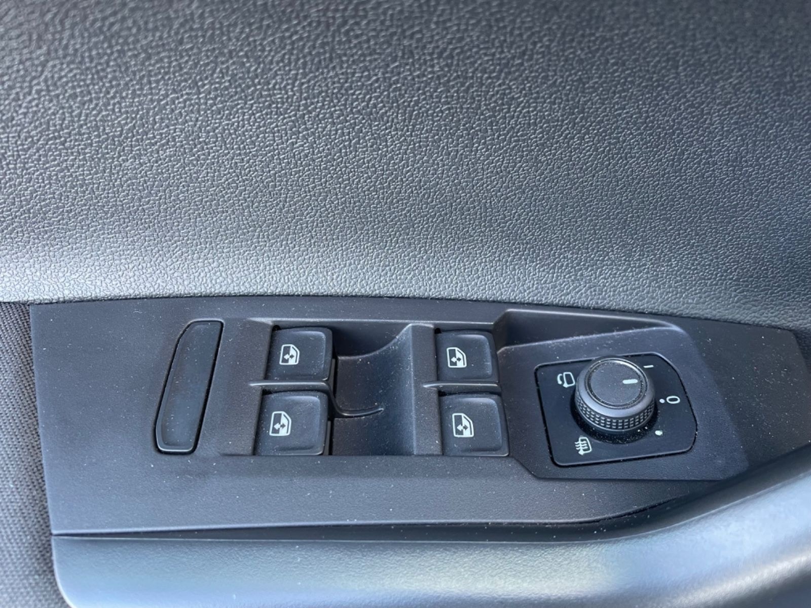 Volkswagen Polo VI Life LED / ACC / PDC foto 13