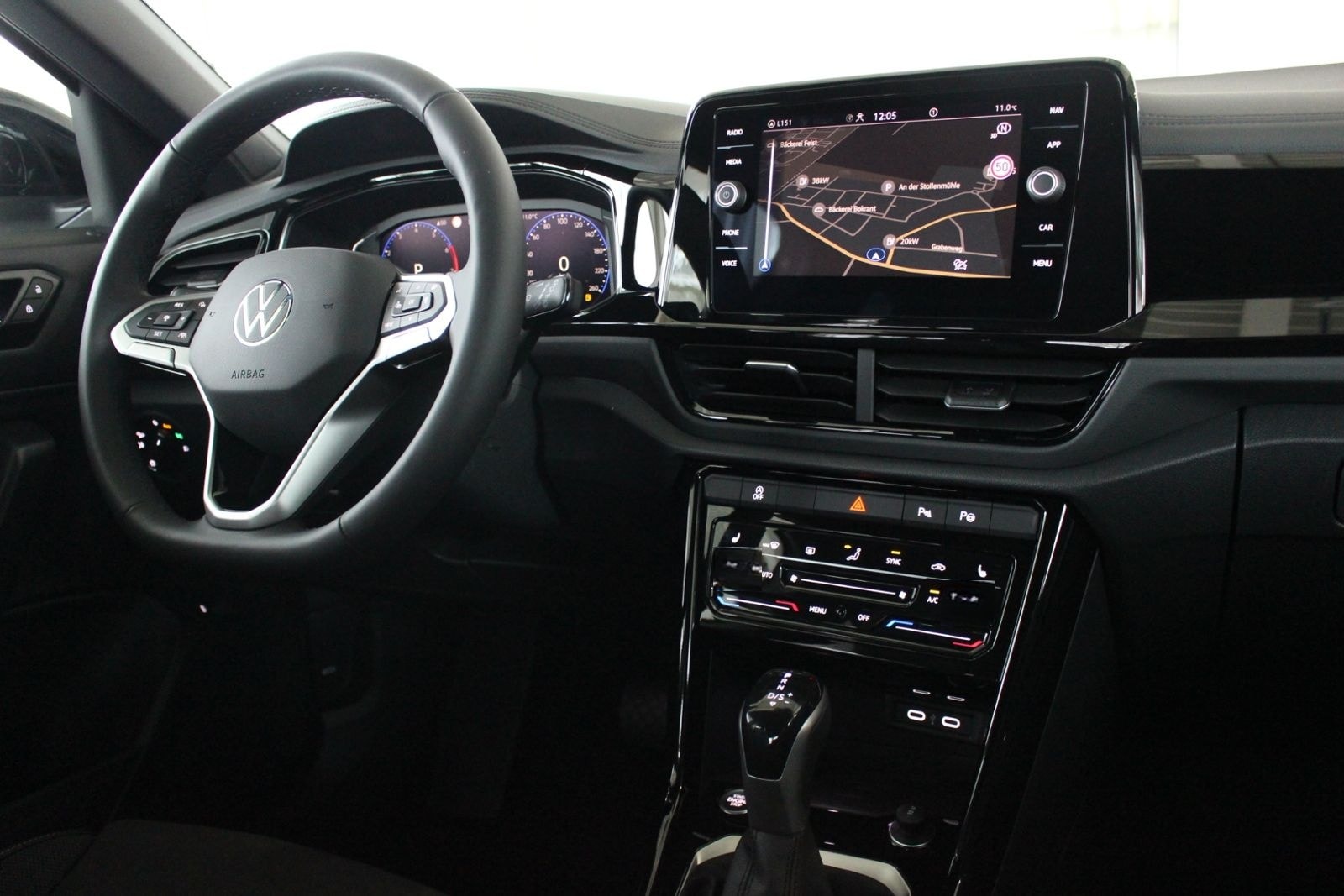 Volkswagen T-ROC Style 1.5l TSI DSG Matrix Kamera foto 14