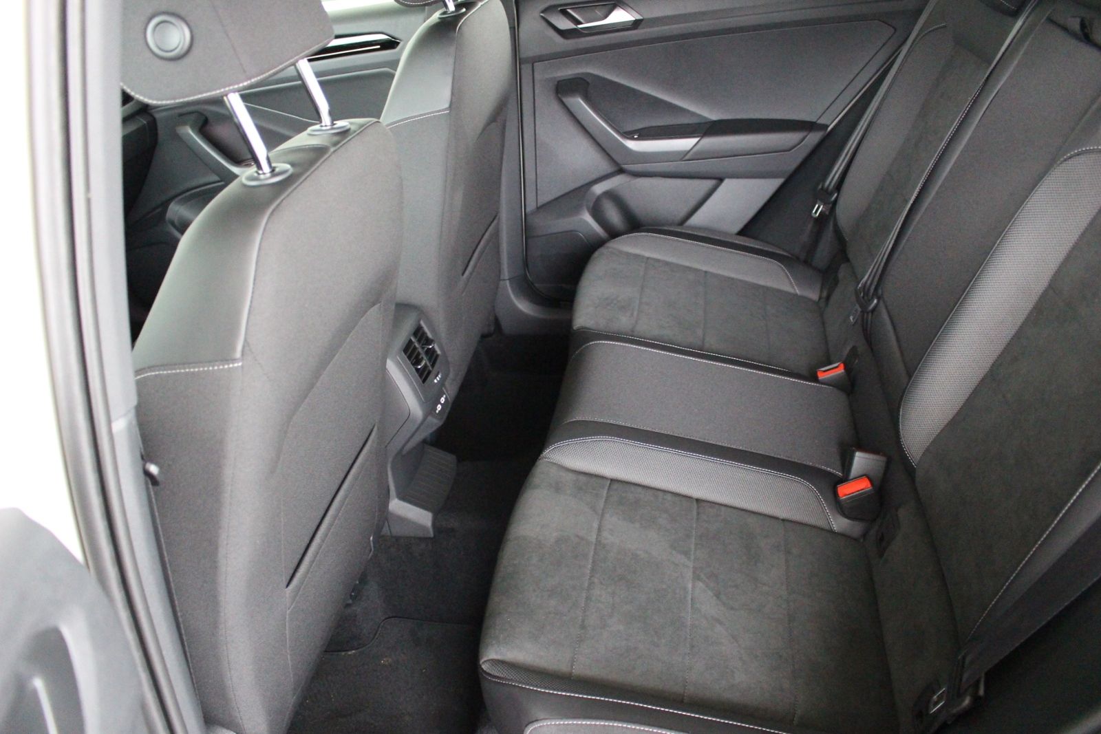 Volkswagen T-ROC Style 1.5l TSI DSG Matrix Kamera foto 16