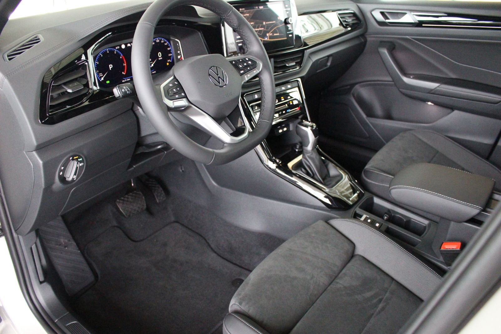 Volkswagen T-ROC Style 1.5l TSI DSG Matrix Kamera foto 10