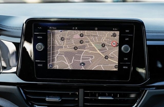 Volkswagen T-Roc 2,0 TSI DSG 4 Motion R Matrix ACC Pano AHK foto 5