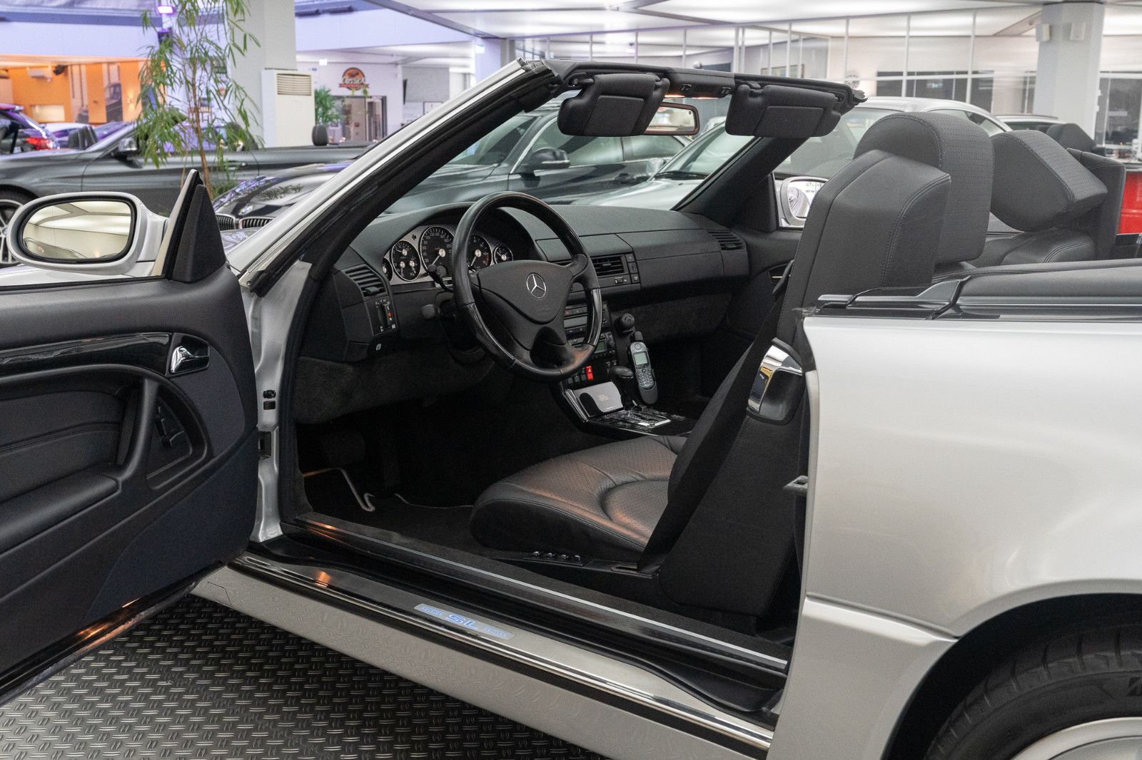 Mercedes-Benz SL 320 "SL Edition" foto 9