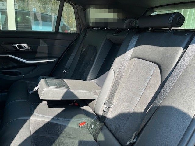 BMW 320 dT xDrive M Sport / AHK / LED + Winterrä. foto 11