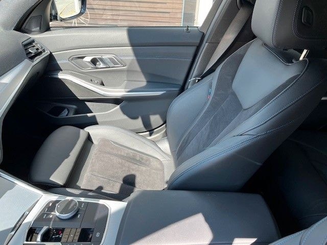 BMW 320 dT xDrive M Sport / AHK / LED + Winterrä. foto 10