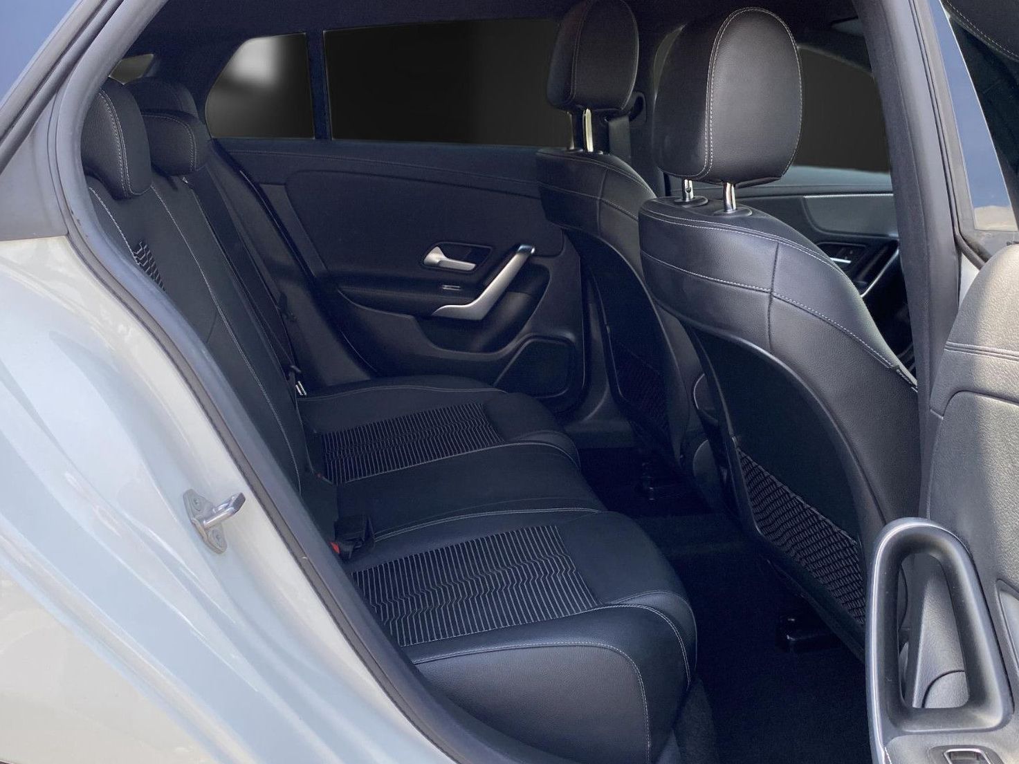 Mercedes-Benz CLA 180 Kamera*Leder*DAB*LED*Navi*18*Spur*Park foto 16