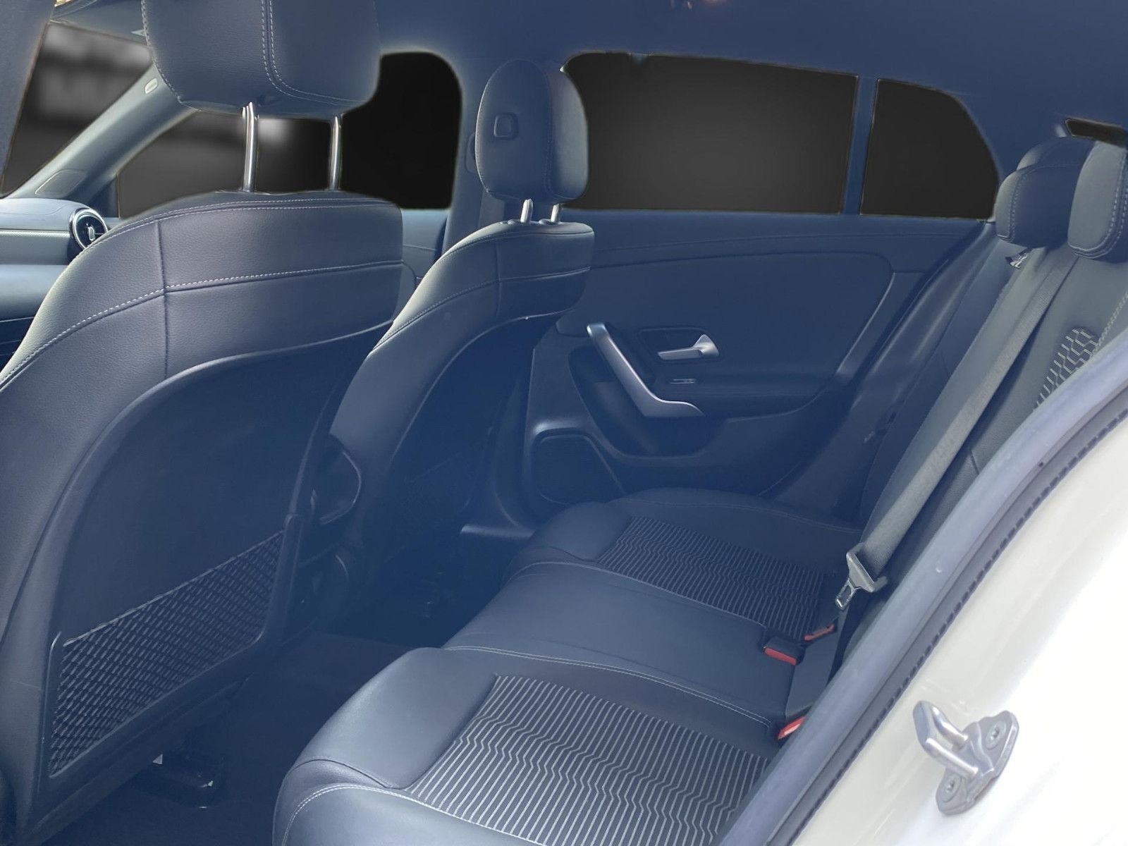 Mercedes-Benz CLA 180 Kamera*Leder*DAB*LED*Navi*18*Spur*Park foto 18