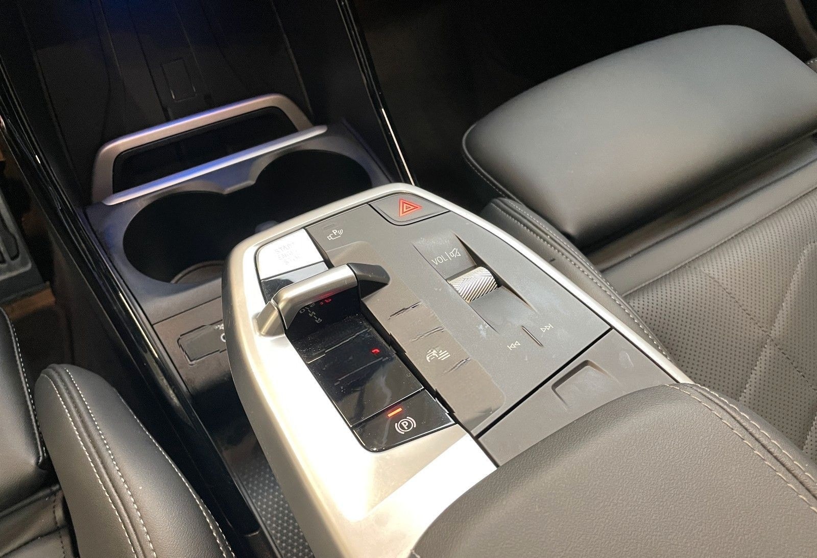 BMW 223i AT M Sport ACC/ AHK/ PANO/ 360°/ adapt. LED foto 8