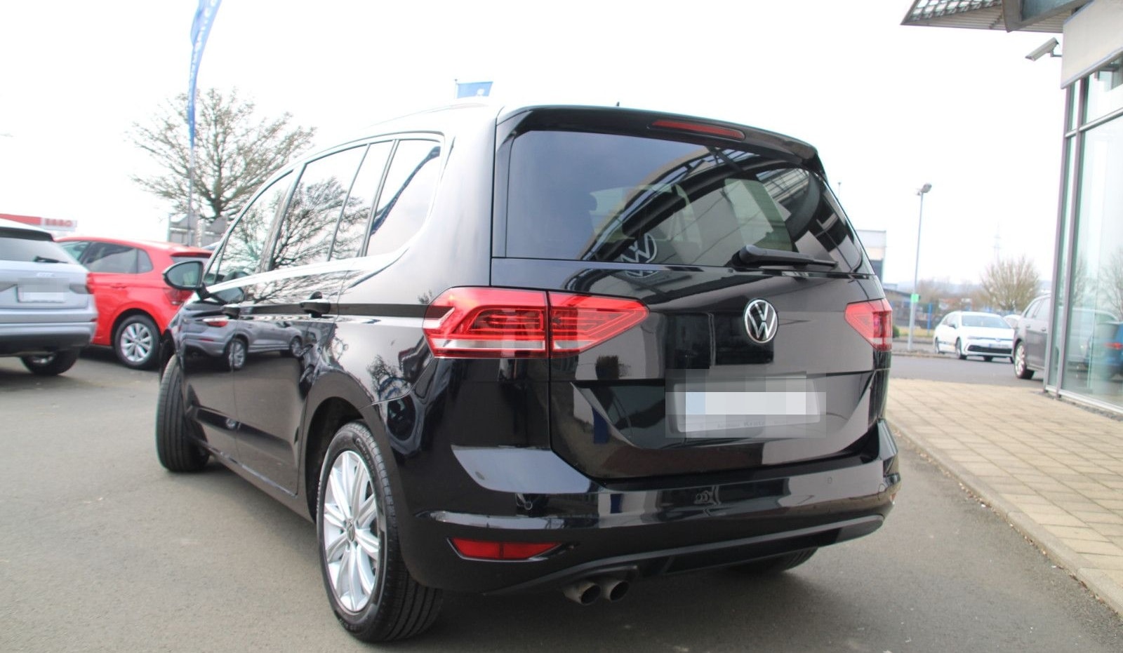 Volkswagen Touran Highline TDI DSG  7Si+AHK+Kamera+Ganzj foto 6