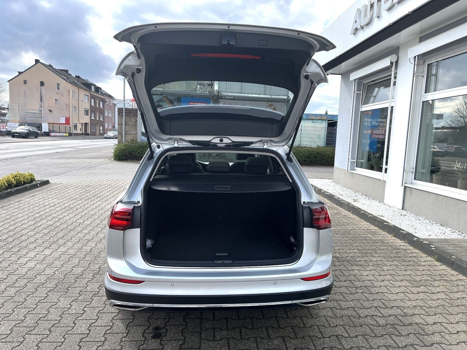 Volkswagen Golf Variant VIII 2.0 TDI Alltrack*IQ.Light*Pano foto 10