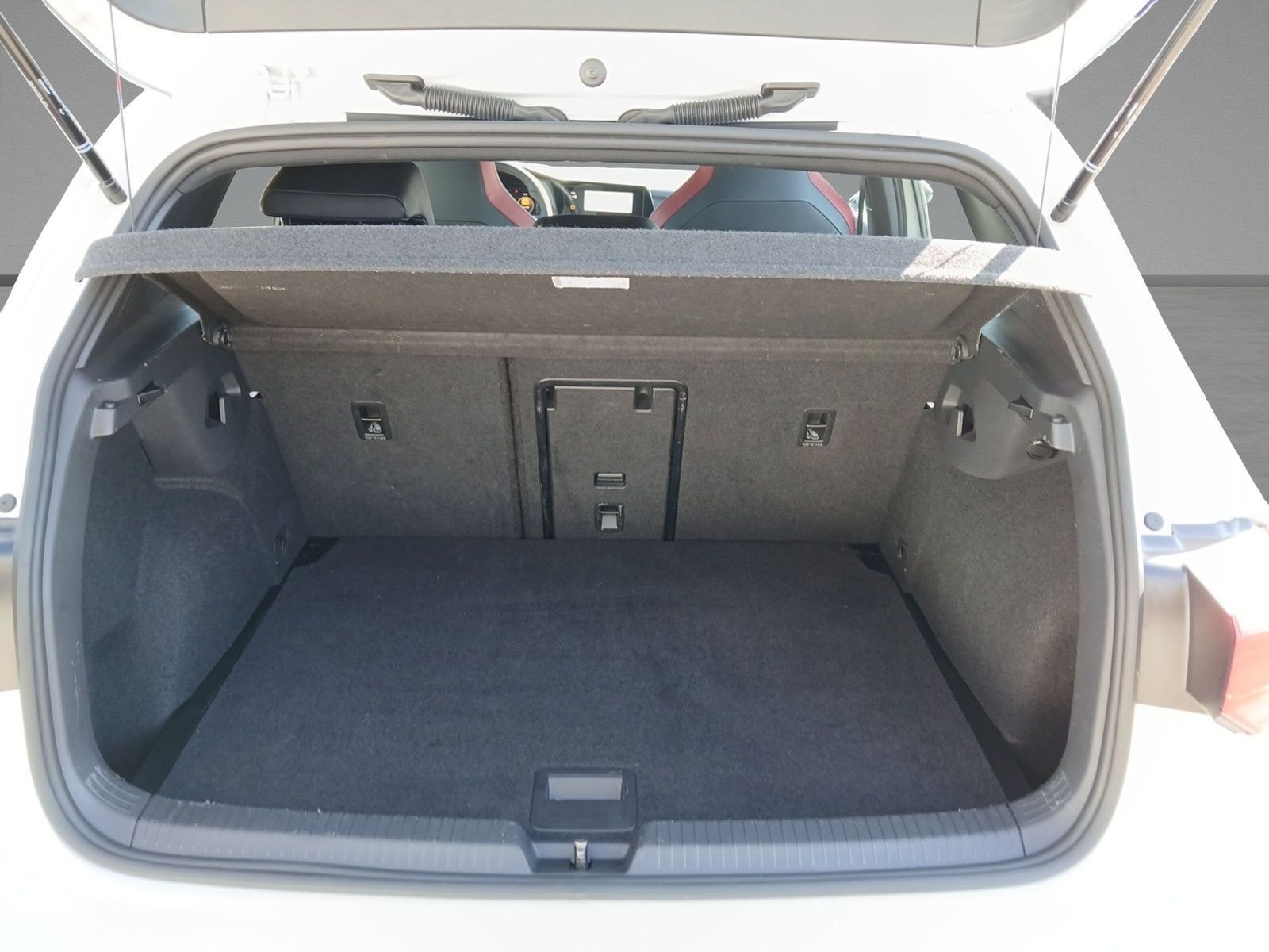 Volkswagen Golf VIII GTI Clubsport 2.0 TSI DSG+LED+KAMERA foto 9