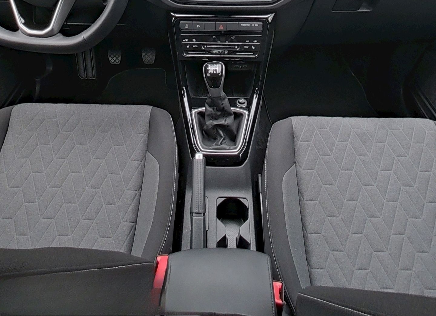 Volkswagen T-Cross 1.0 TSI Life NAVI KAMERA foto 16