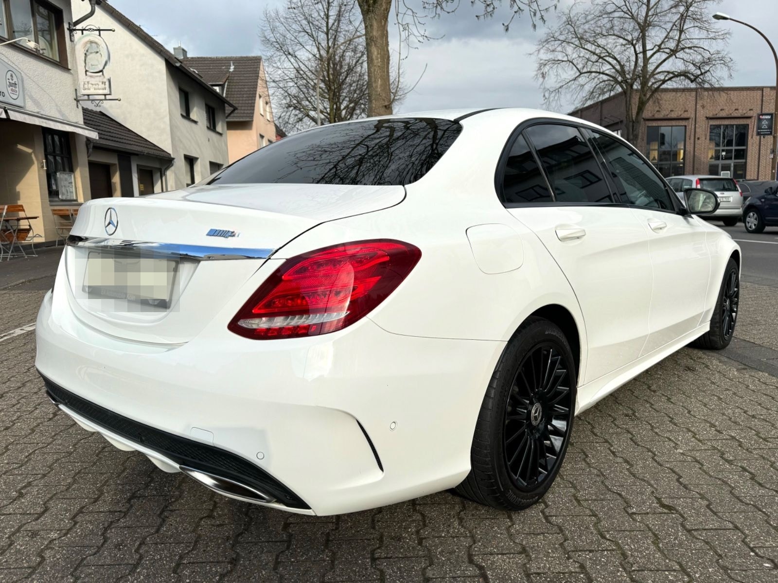 Mercedes-Benz C 180 CGI*AMG-LINE*NIGHTPAKET*AUTOM*LED*TEMPOMAT foto 6