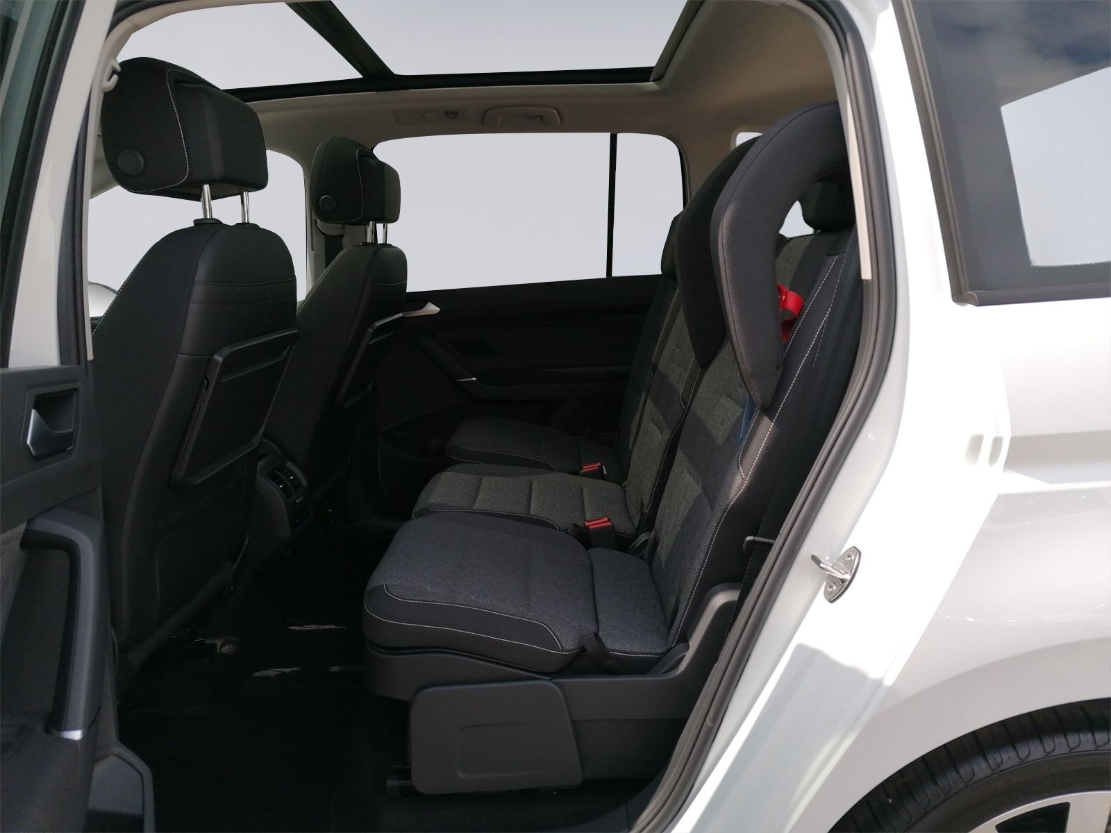 Volkswagen Touran R Line 1.5 TSI DSG PANO+AHK+7-SITZE+ foto 14