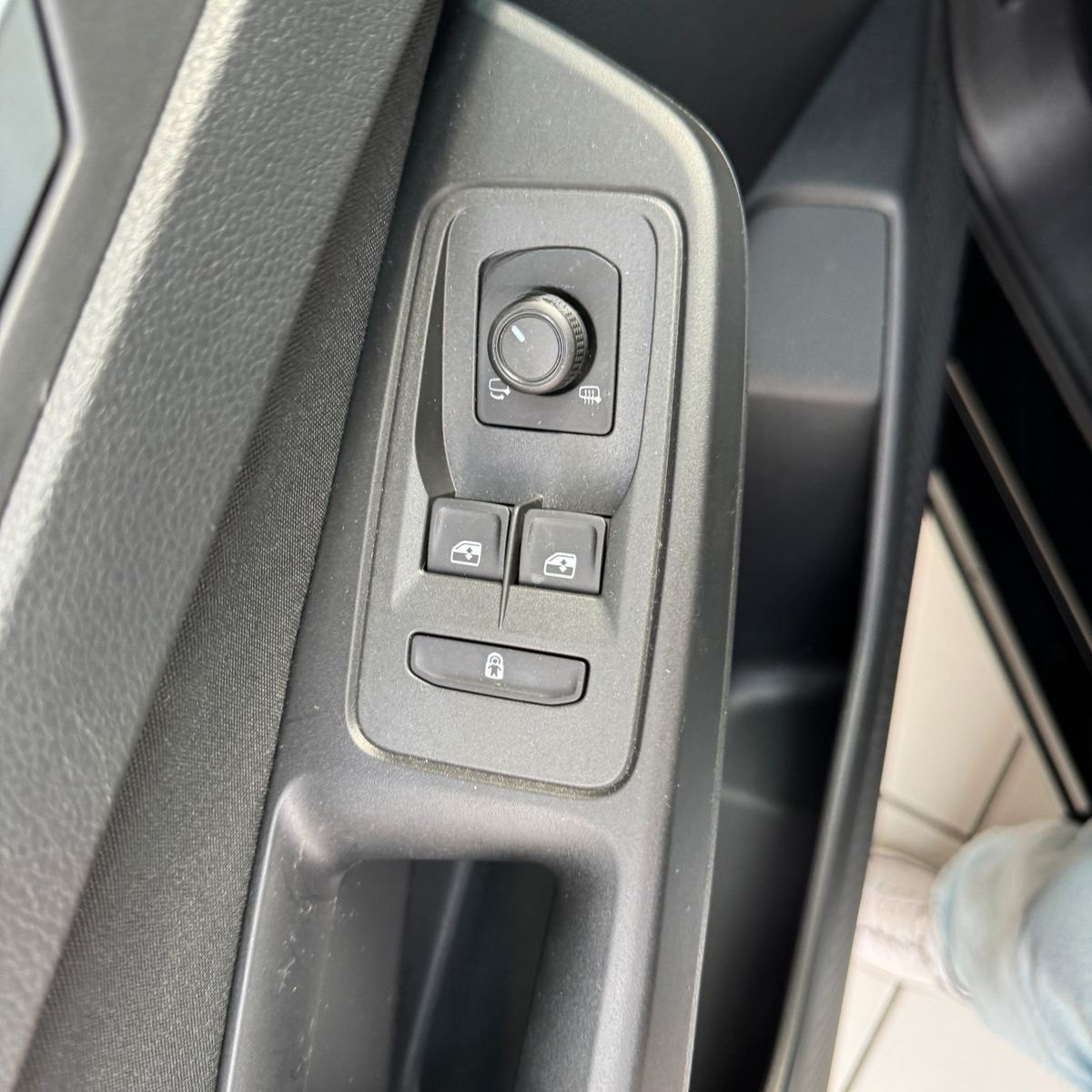 Volkswagen Caddy Life foto 14