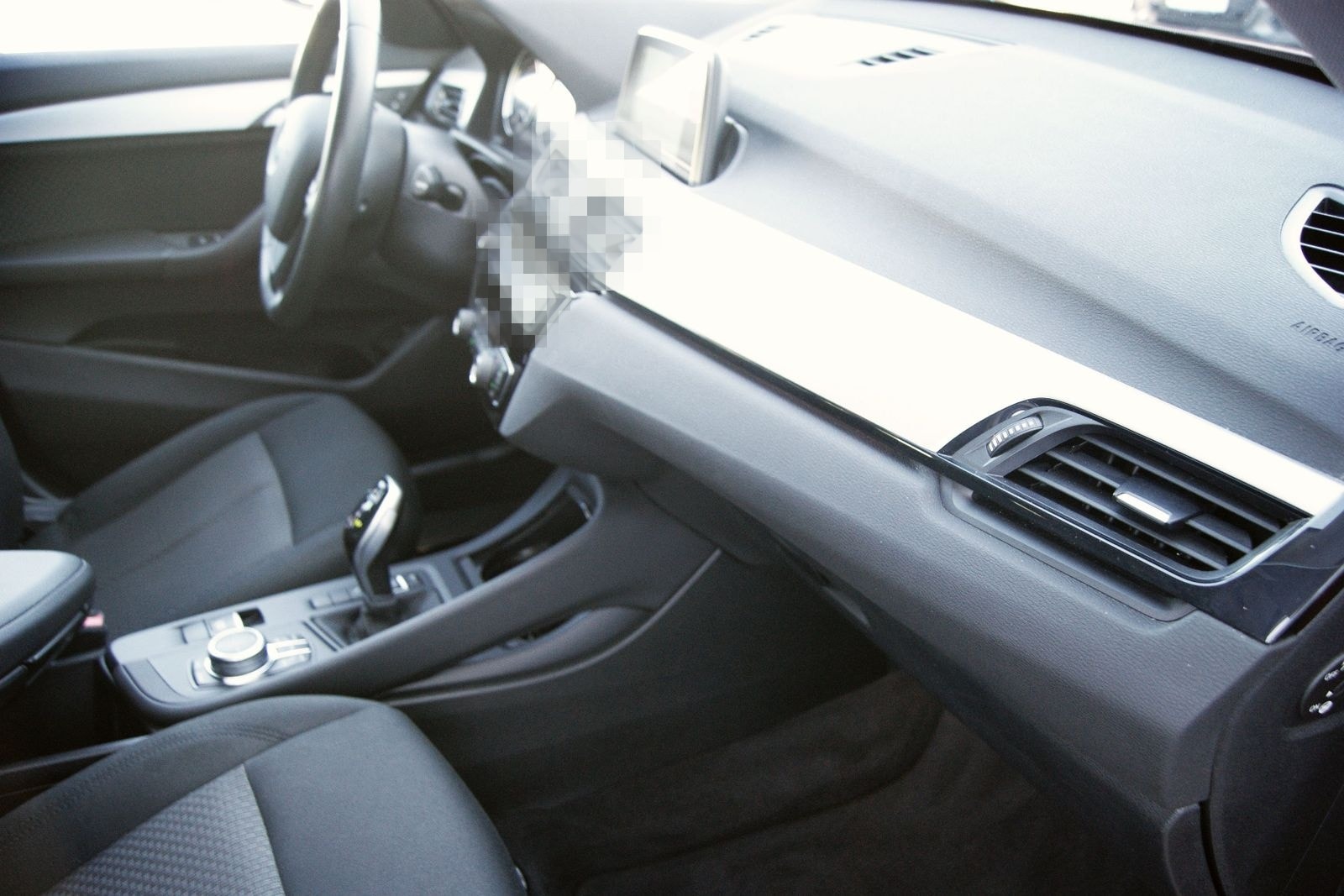 BMW X1 sDrive18i AUTOM*ADVANT*LED*PARKAS*SHZ*TEMP*NA foto 25