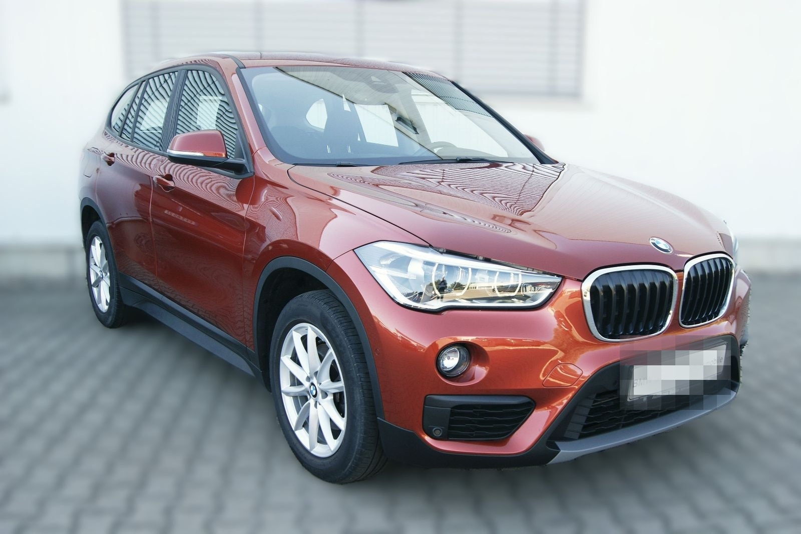 BMW X1 sDrive18i AUTOM*ADVANT*LED*PARKAS*SHZ*TEMP*NA foto 4