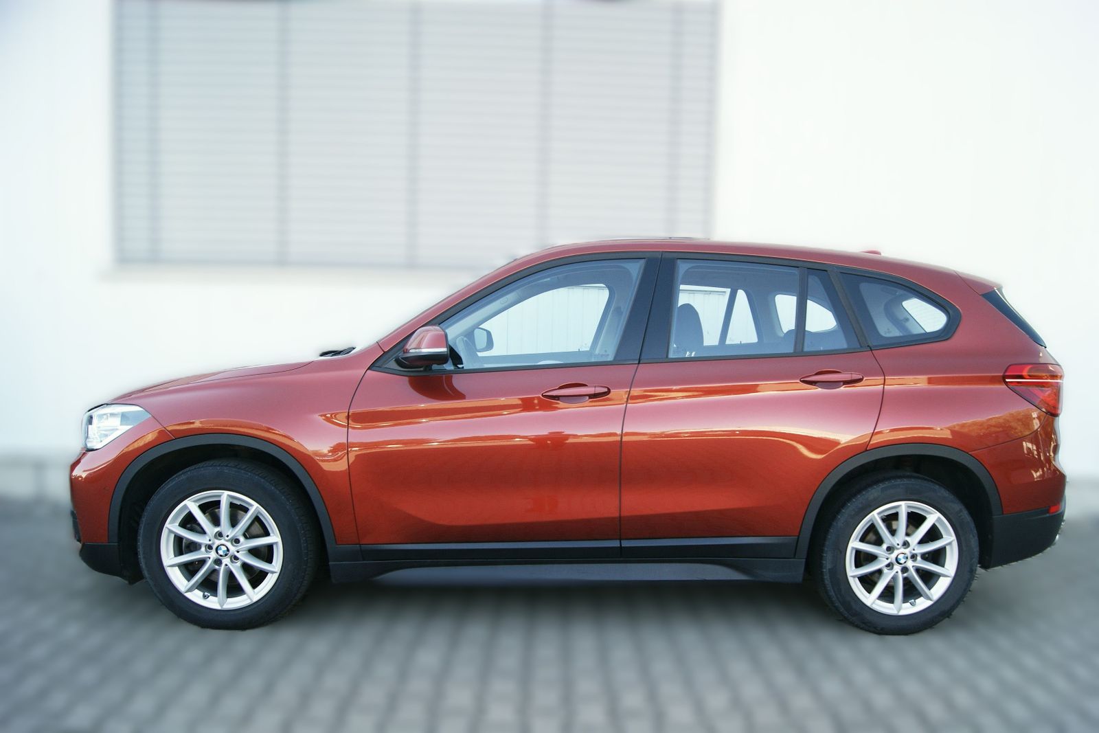 BMW X1 sDrive18i AUTOM*ADVANT*LED*PARKAS*SHZ*TEMP*NA foto 6