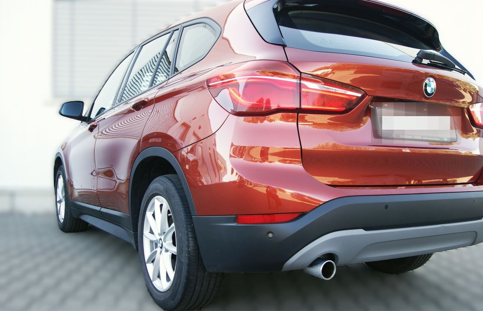 BMW X1 sDrive18i AUTOM*ADVANT*LED*PARKAS*SHZ*TEMP*NA foto 10