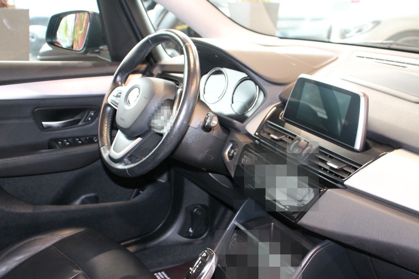 BMW 220 Active Tourer Navi LED AHK Leder Pano foto 16