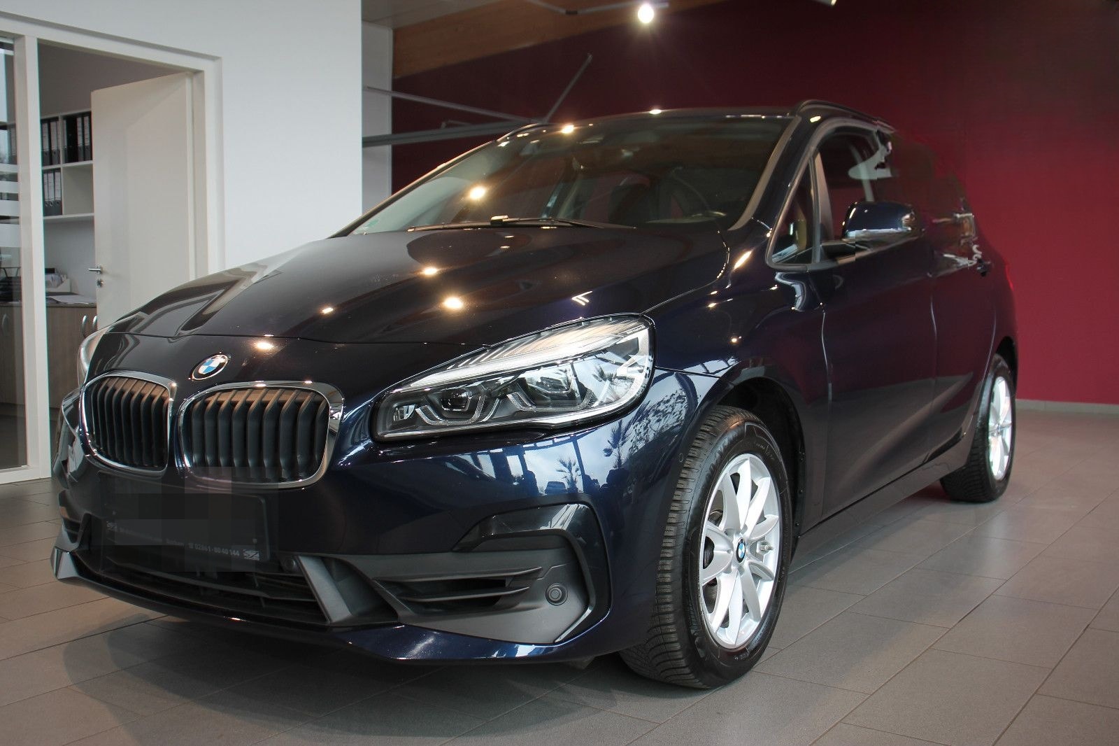 BMW 220 Active Tourer Navi LED AHK Leder Pano foto 3