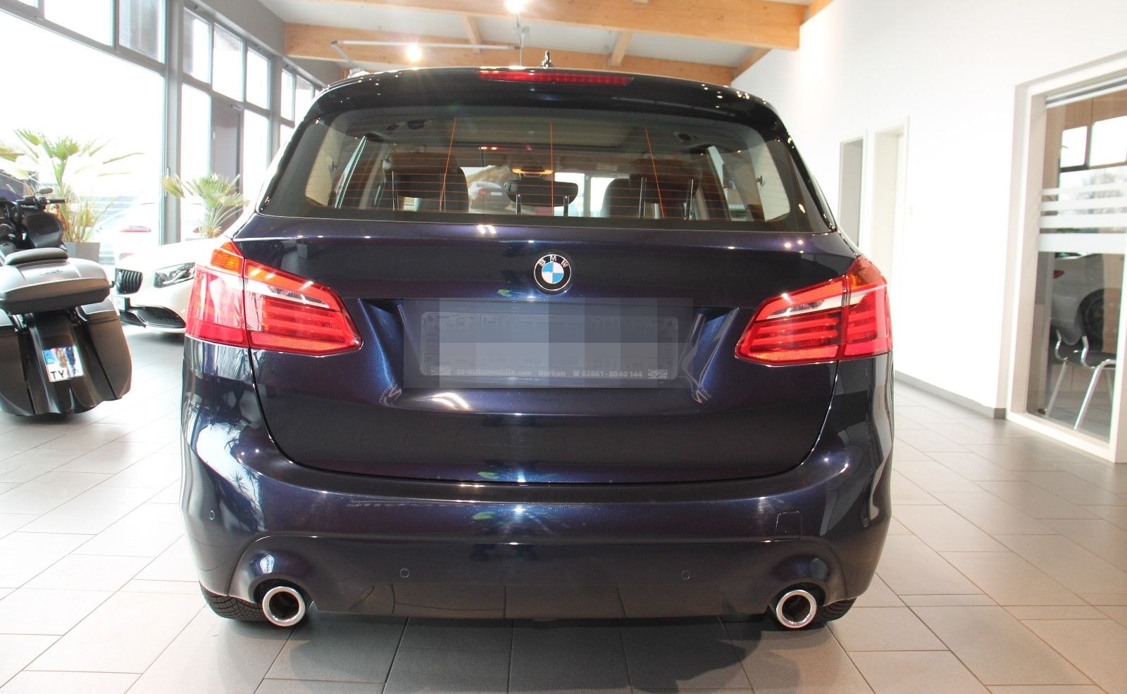 BMW 220 Active Tourer Navi LED AHK Leder Pano foto 5