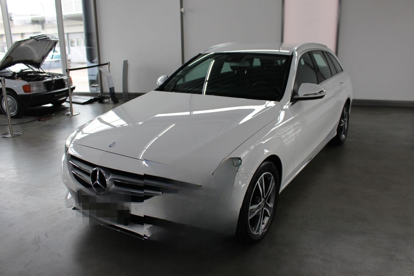 Mercedes-Benz C 180 T Avantgarde Navi LED SHZ PTS foto 1