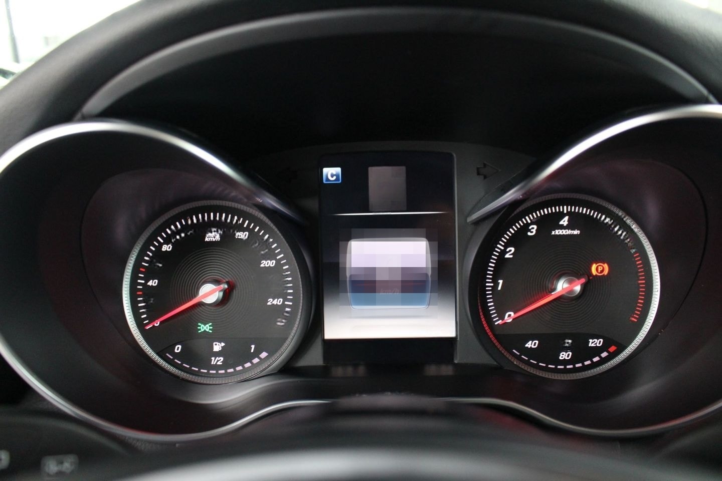 Mercedes-Benz C 180 T Avantgarde Navi LED SHZ PTS foto 12