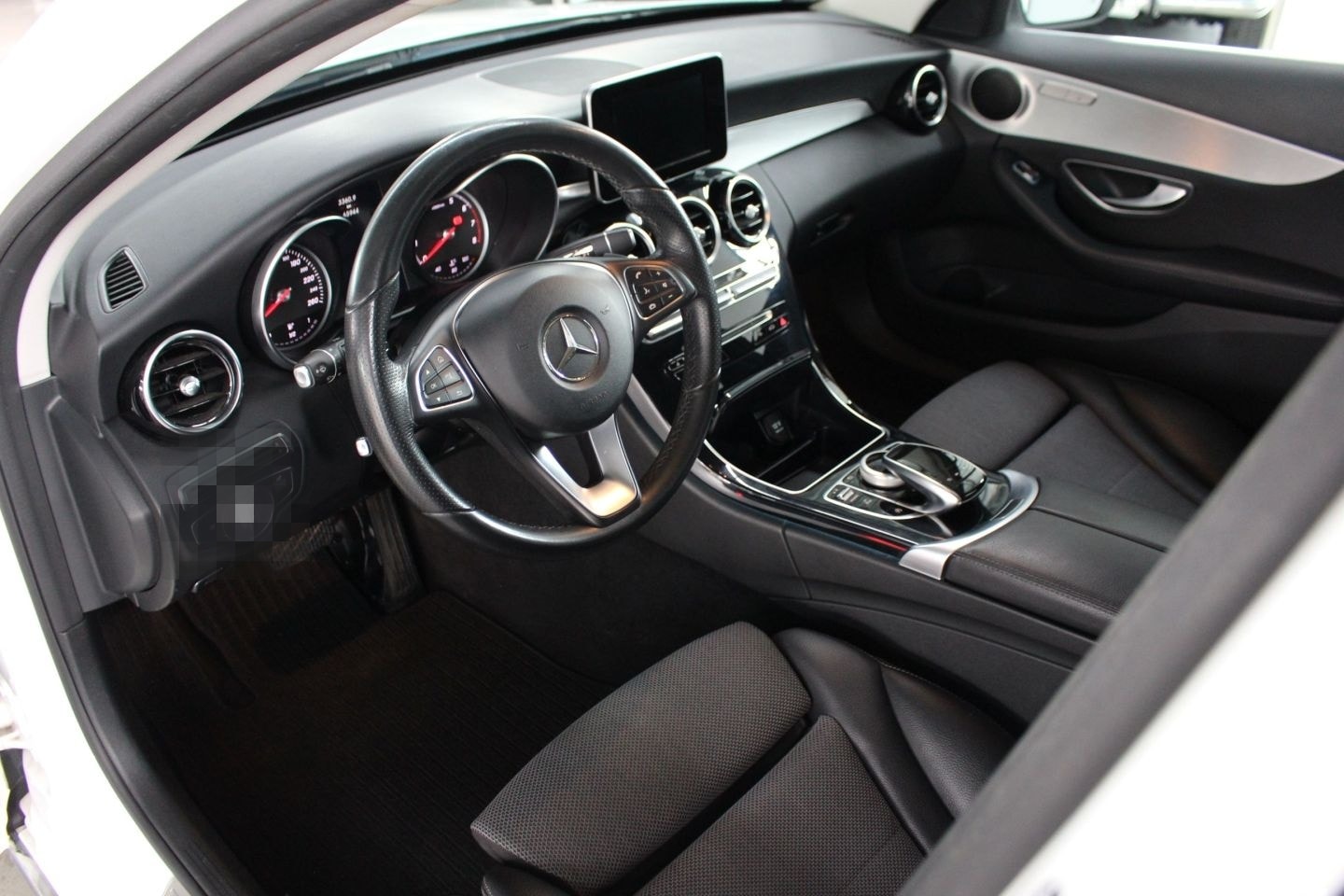 Mercedes-Benz C 180 T Avantgarde Navi LED SHZ PTS foto 7