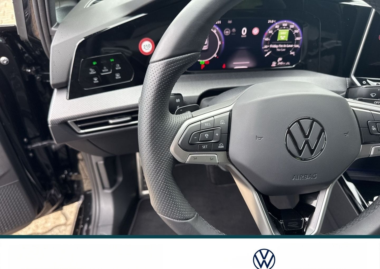 Volkswagen Golf VIII R-Line 2.0 TDI DSG LED HUD Navi AHK Fe foto 12