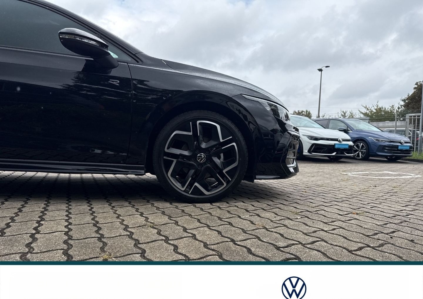 Volkswagen Golf VIII R-Line 2.0 TDI DSG LED HUD Navi AHK Fe foto 20