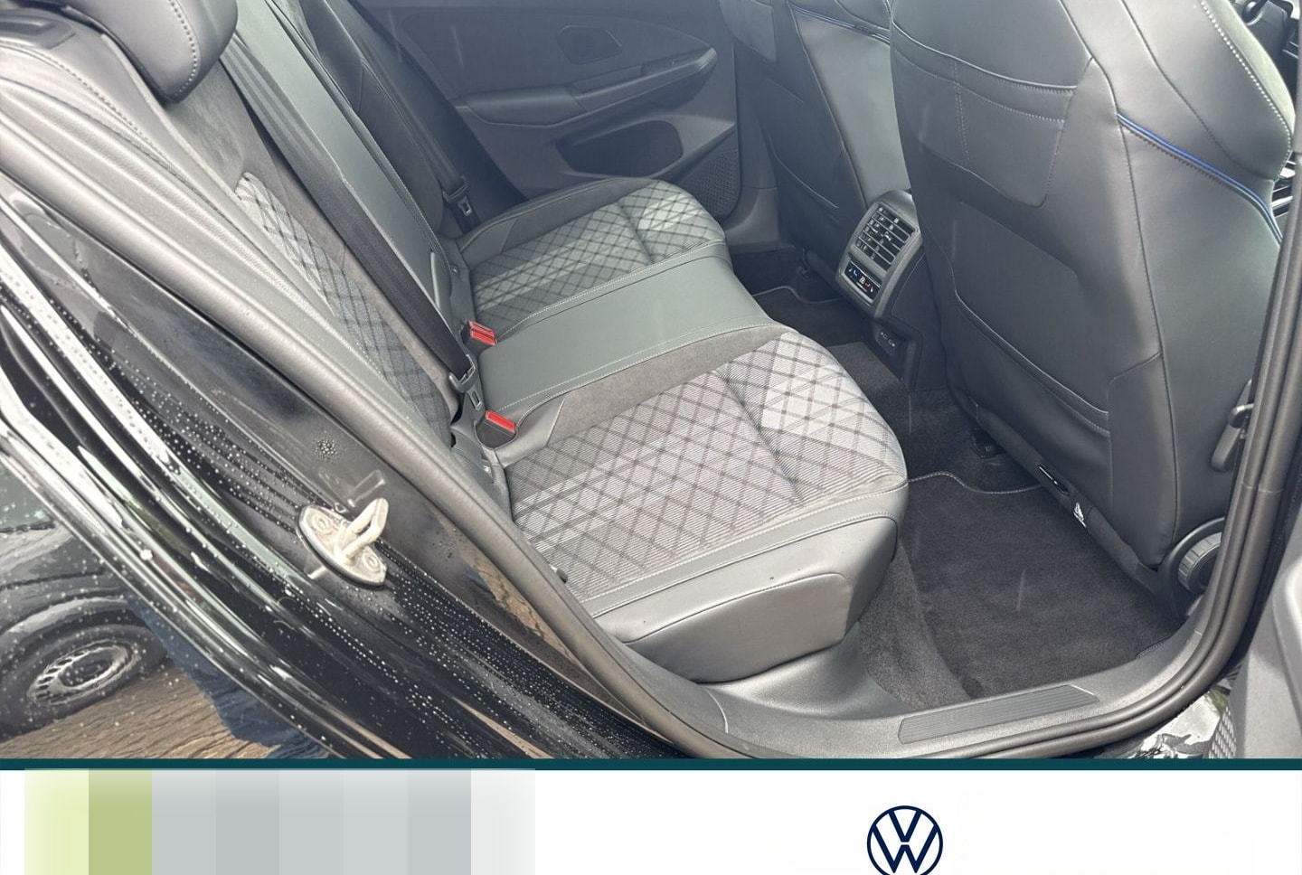 Volkswagen Golf VIII R-Line 2.0 TDI DSG LED HUD Navi AHK Fe foto 9