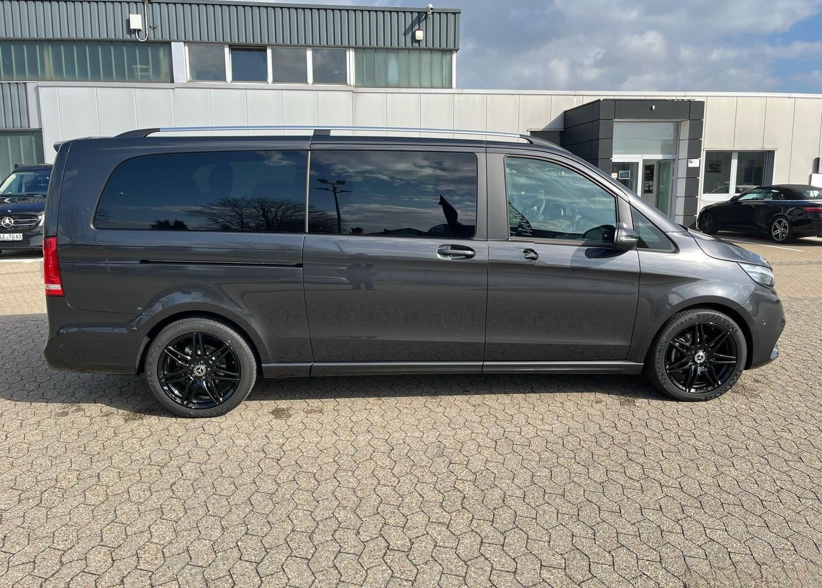 Mercedes-Benz V 300 ED/E 4X2 3430 foto 4