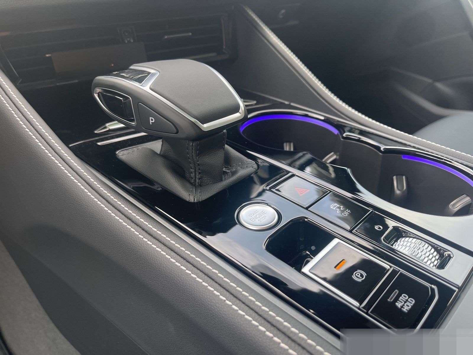 Volkswagen Touareg 3.0 TDI 210 kW 4Motion/R-Line/Mattlack foto 16