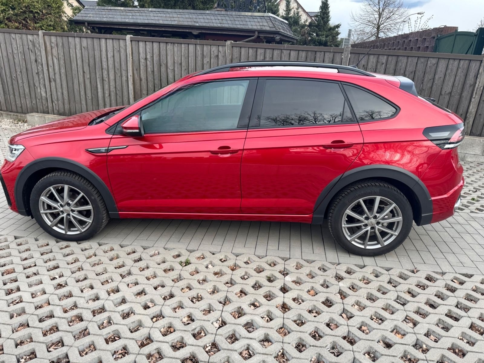 Volkswagen Taigo R-Line foto 7