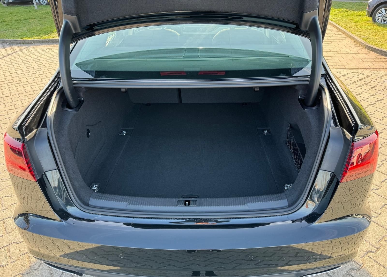 Audi A6 2.0 ultra Sport Navi Standheizung PDC Xenon foto 11