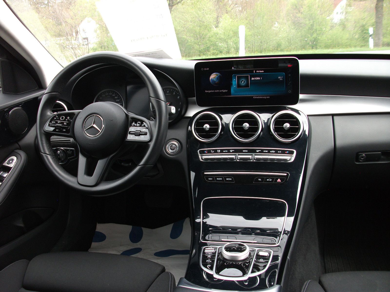 Mercedes-Benz C 200 4MATIC T Autom. Navi SHZ WR Kamera LED PTS foto 9