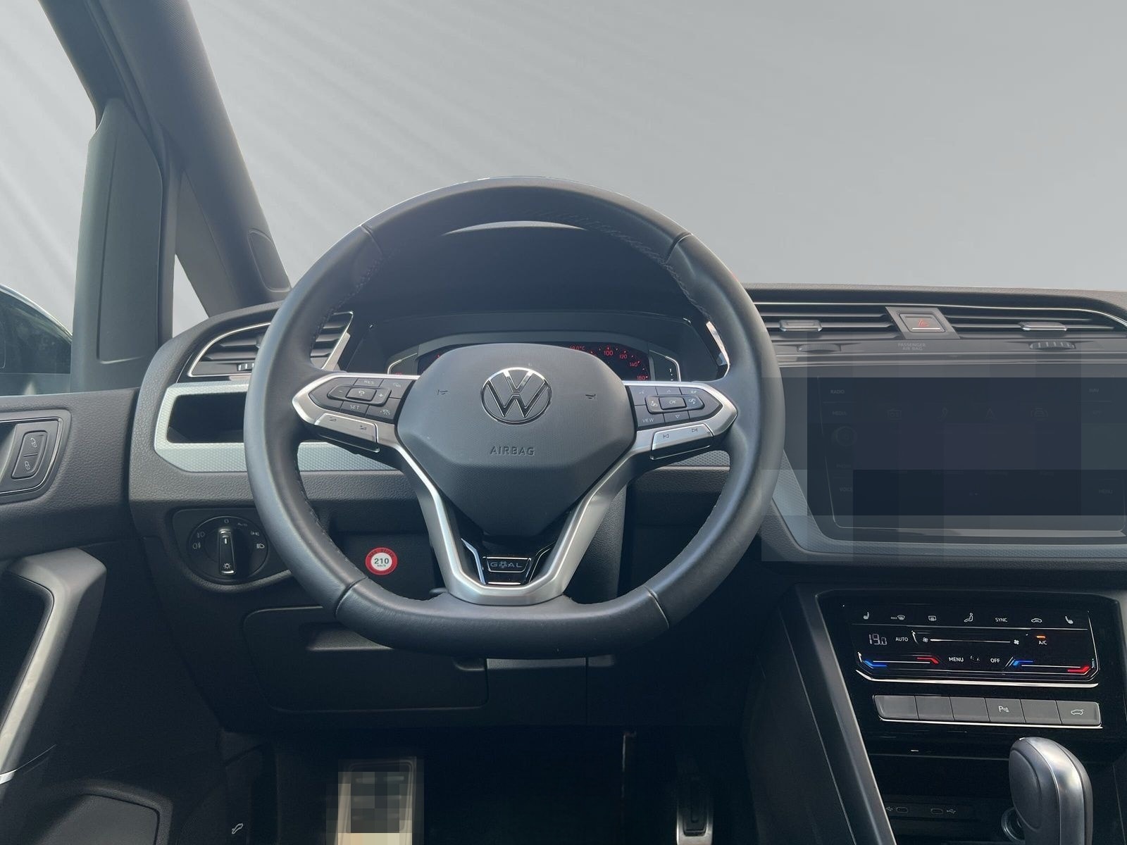 Volkswagen Touran Comfortline Goal 1,5l TSi150PS*DSG+Nav+RF foto 12