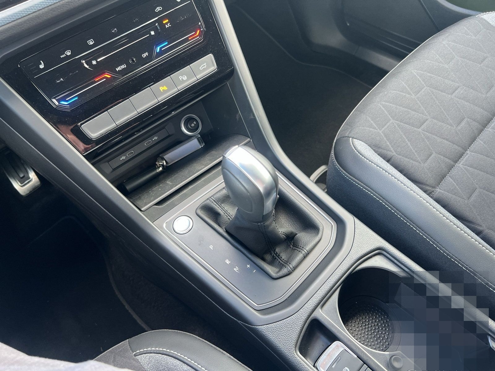 Volkswagen Touran Comfortline Goal 1,5l TSi150PS*DSG+Nav+RF foto 17