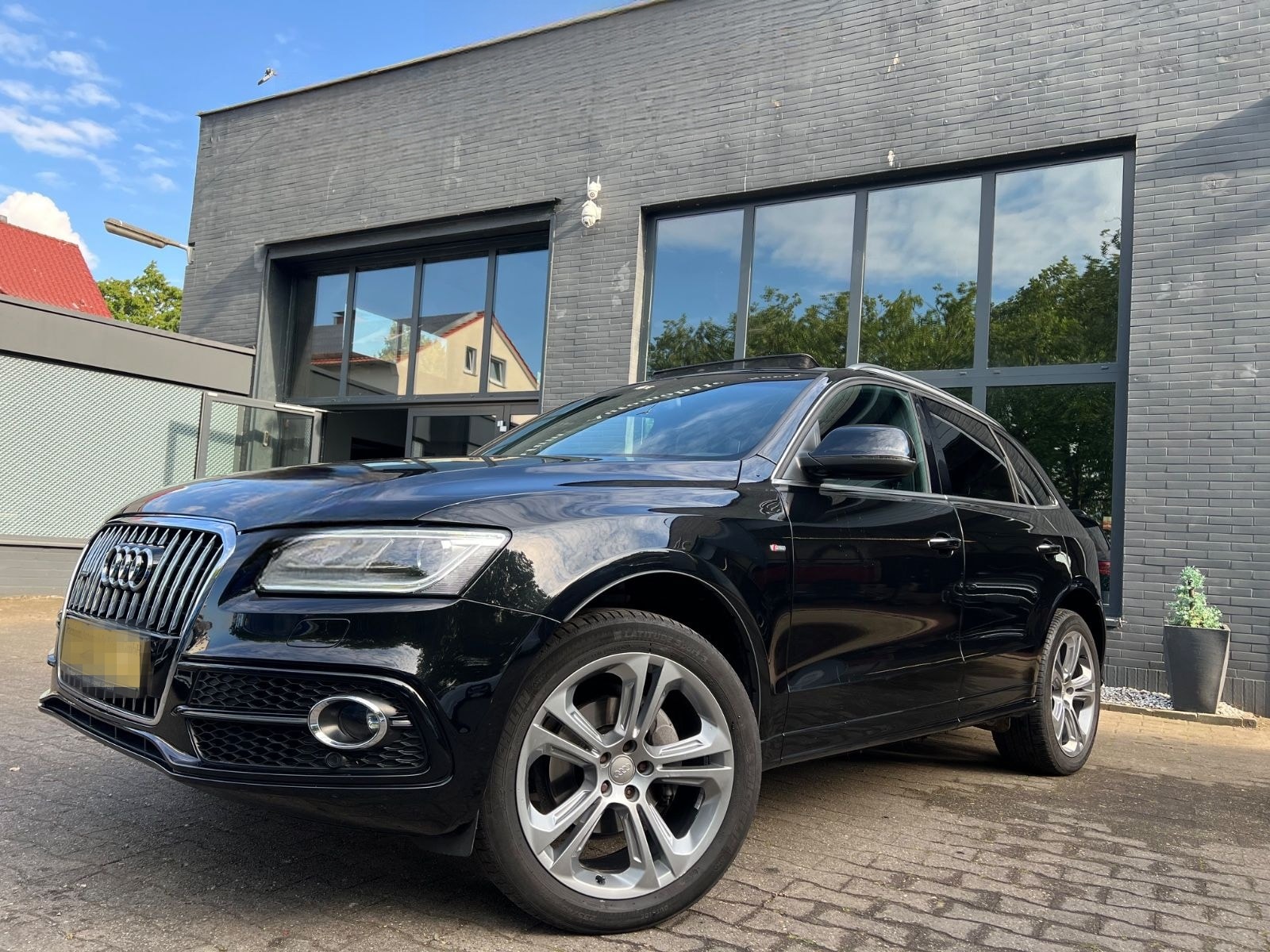 Audi Q5 2.0 TDI quattro S-Line PANO*KAMERA*AHK*LEDER* foto 1
