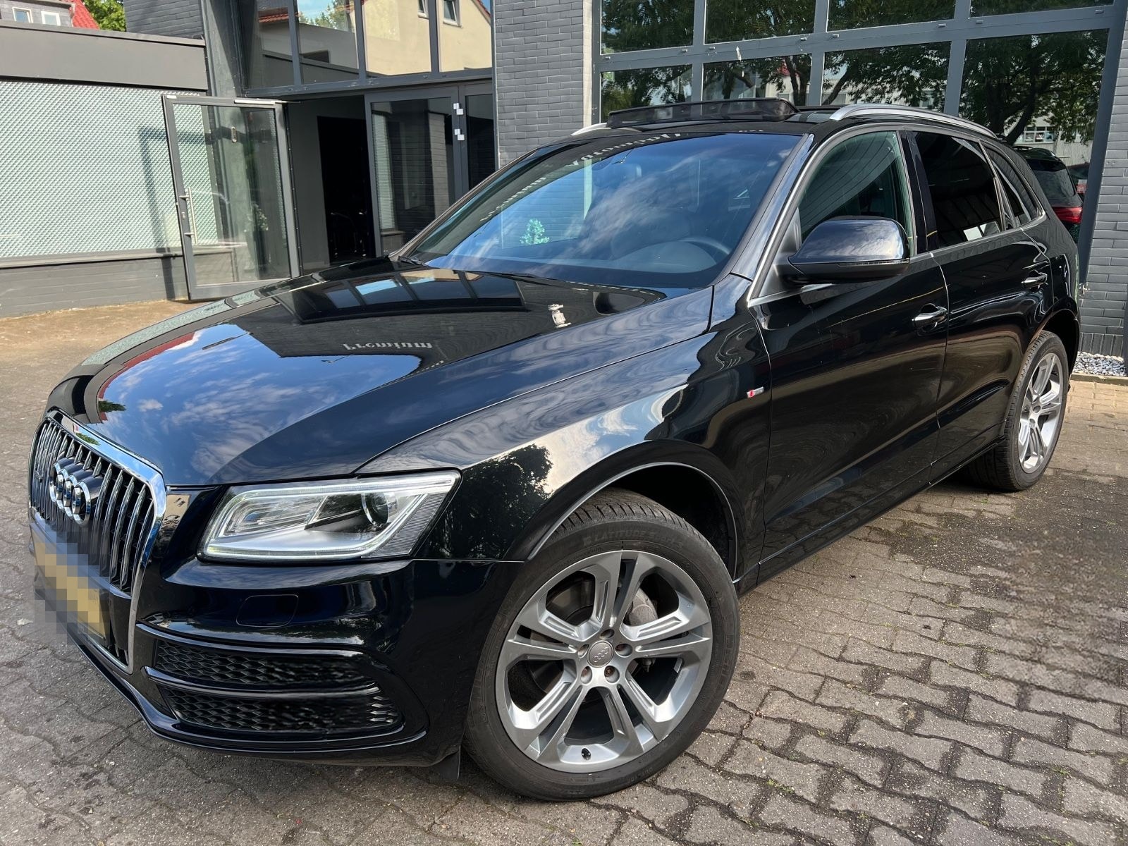 Audi Q5 2.0 TDI quattro S-Line PANO*KAMERA*AHK*LEDER* foto 2