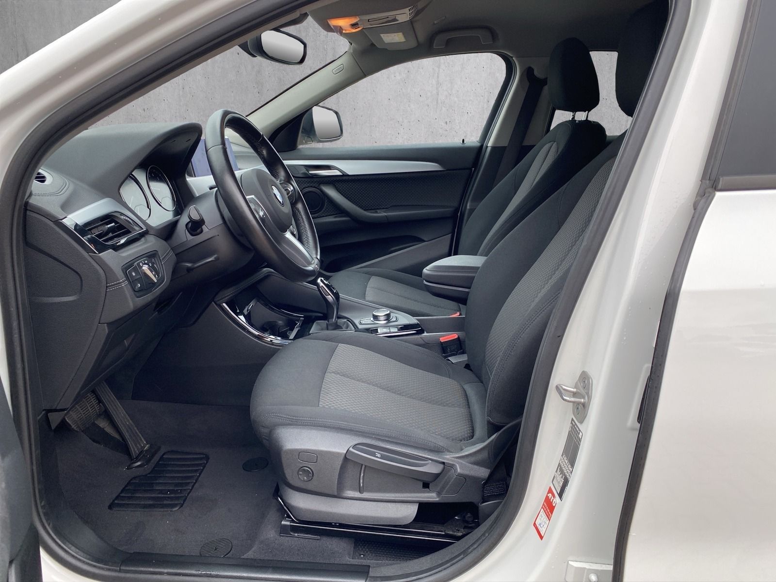 BMW X2 sDrive 18 i Advantage *Navi*El.Heckklappe*RFK foto 5