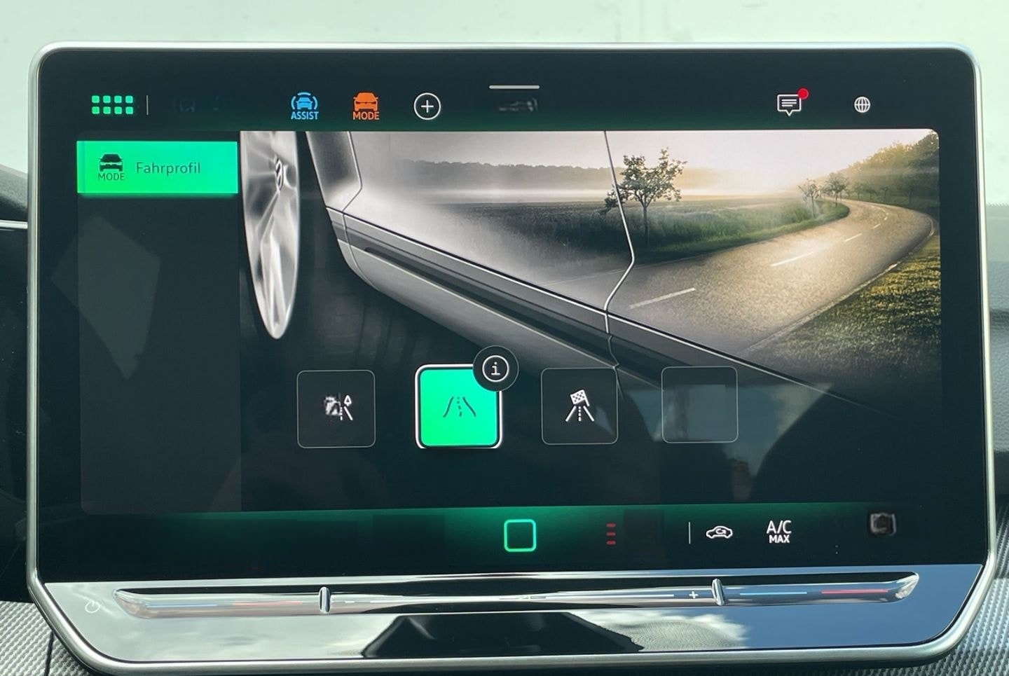 Volkswagen Golf VIII 1.5 eTSI DSG R-Line AHK/360°Kamera/HUD foto 18