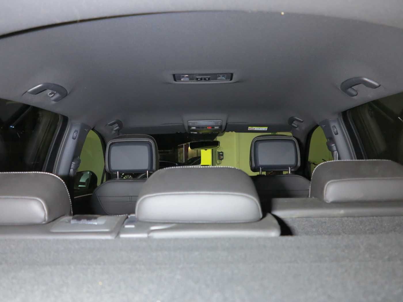 Volkswagen Tiguan 2.0 TDI SCR 4MOT DSG7 R-Line AHK Navi foto 14