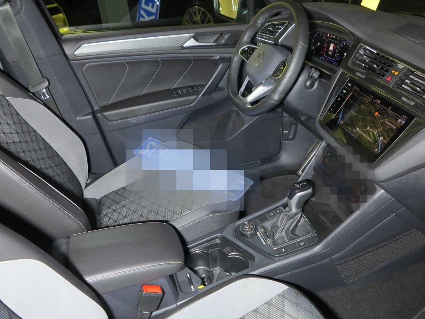 Volkswagen Tiguan 2.0 TDI SCR 4MOT DSG7 R-Line AHK Navi foto 4