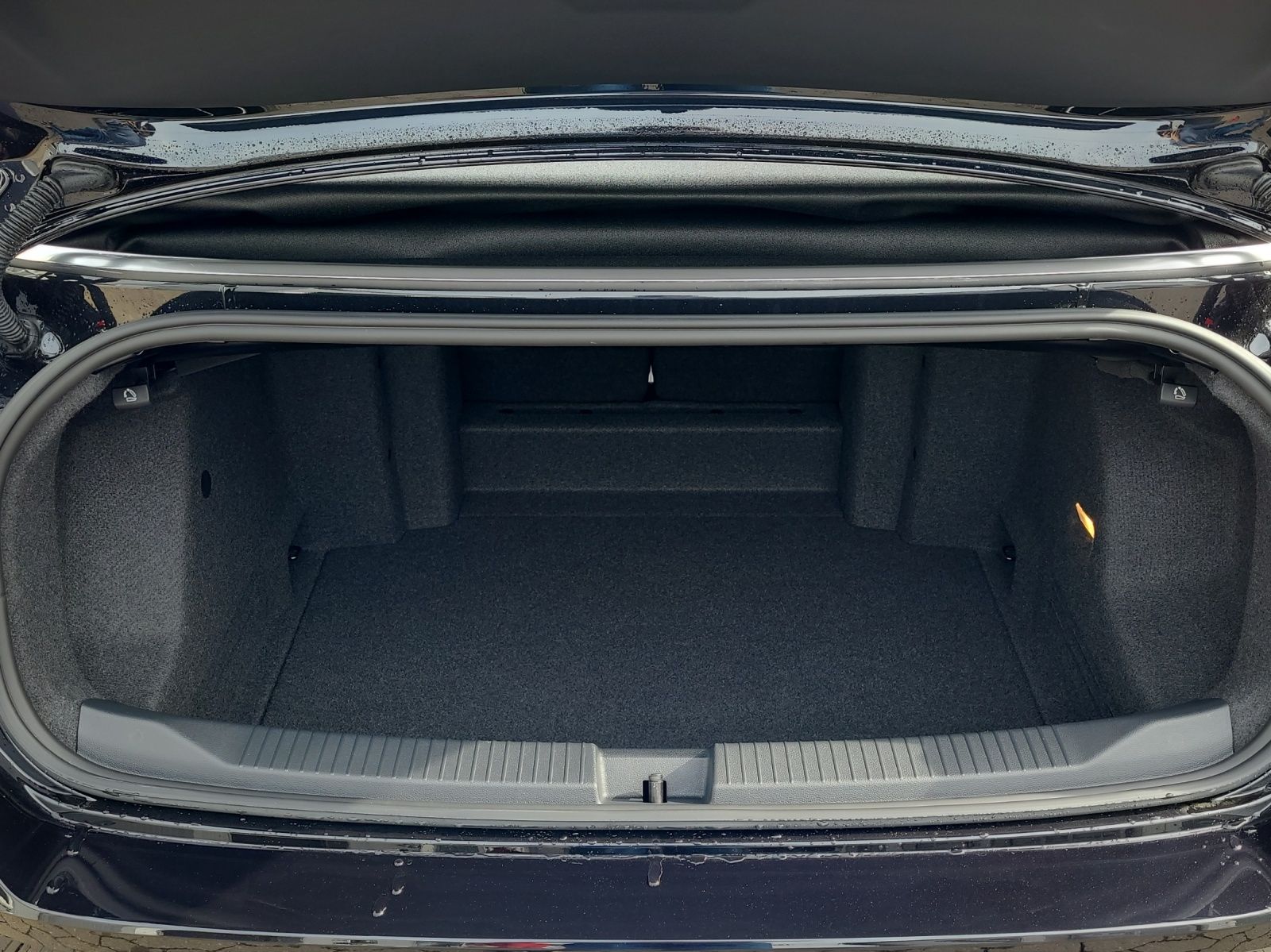 Volkswagen T-Roc Cabrio R-Line 1.5 TSI DSG *2,49%*IQ-Light* foto 8