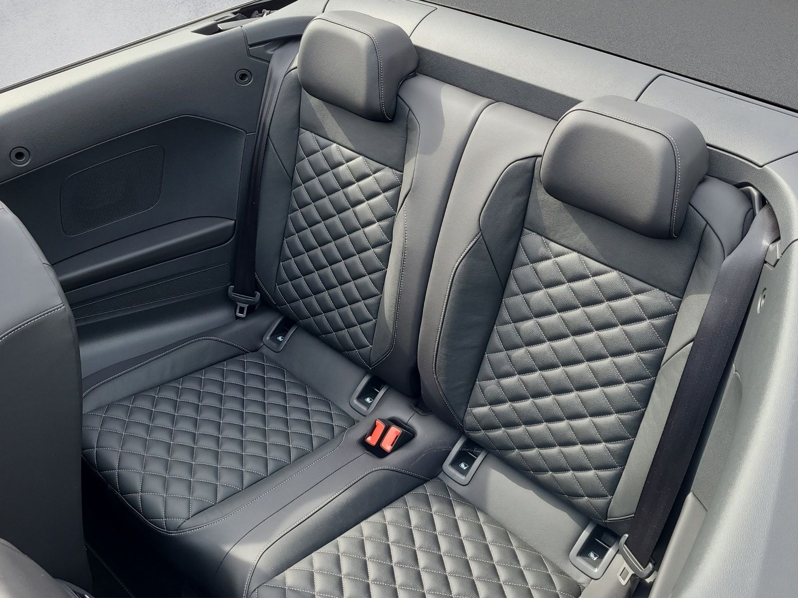 Volkswagen T-Roc Cabrio R-Line 1.5 TSI DSG *2,49%*IQ-Light* foto 9