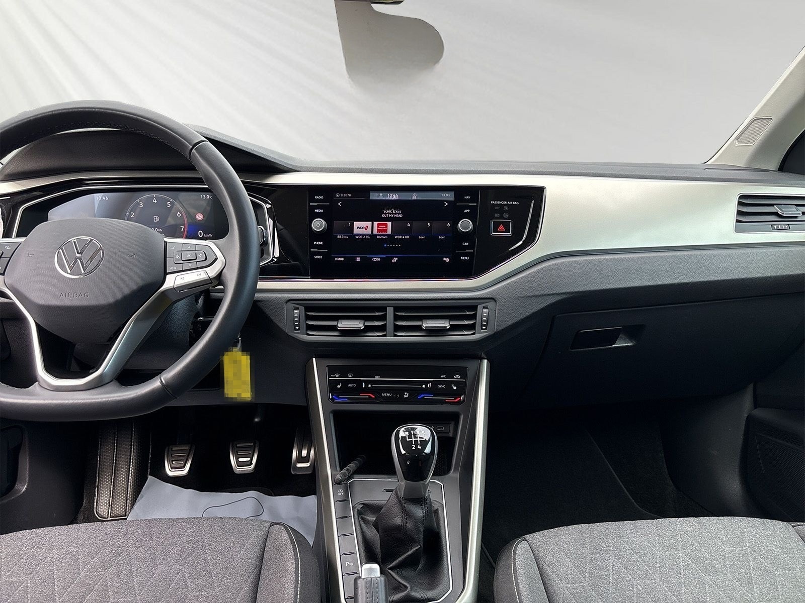 Volkswagen Polo  1,0 TSI Move NAVI+SHZ+KLIMA foto 12